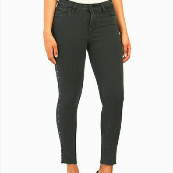 Levi's Studded Black High Rise Jeans - Picture 1 of 2
